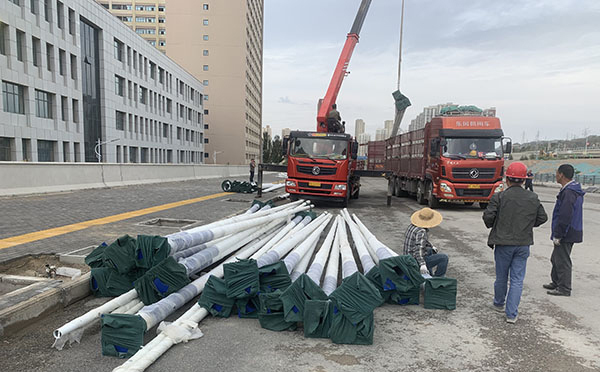 农村化隆太阳能路灯安装全解析：庭院化隆太阳能路灯施工指南